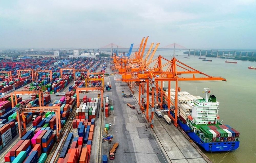 Vận chuyển h&agrave;ng ho&aacute; container đường bộ Vinh Nghệ An